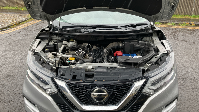 Nissan Qashqai 1.3 DiG-T Tekna 5dr Petrol Hatchback